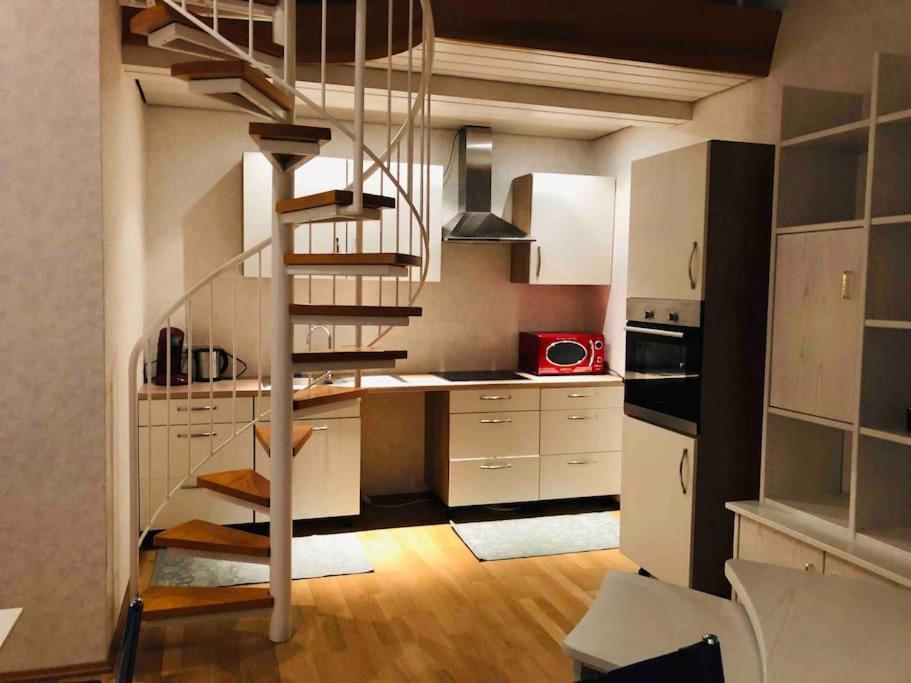 Grosse, Helle Wohnung Fuer Bis Zu 6 Personen Вайнхайм Екстериор снимка